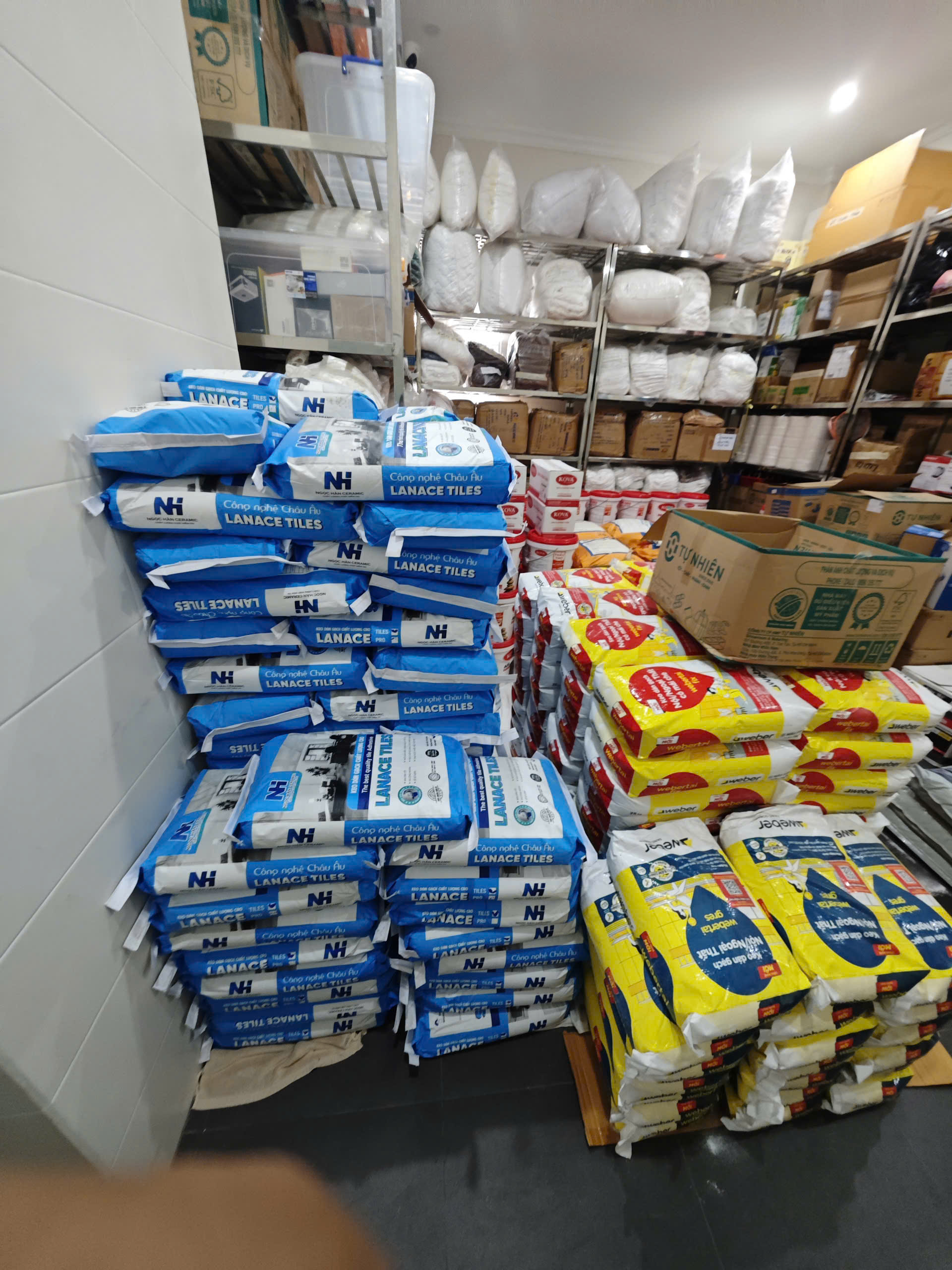 Gạch ốp lát khổ lớn