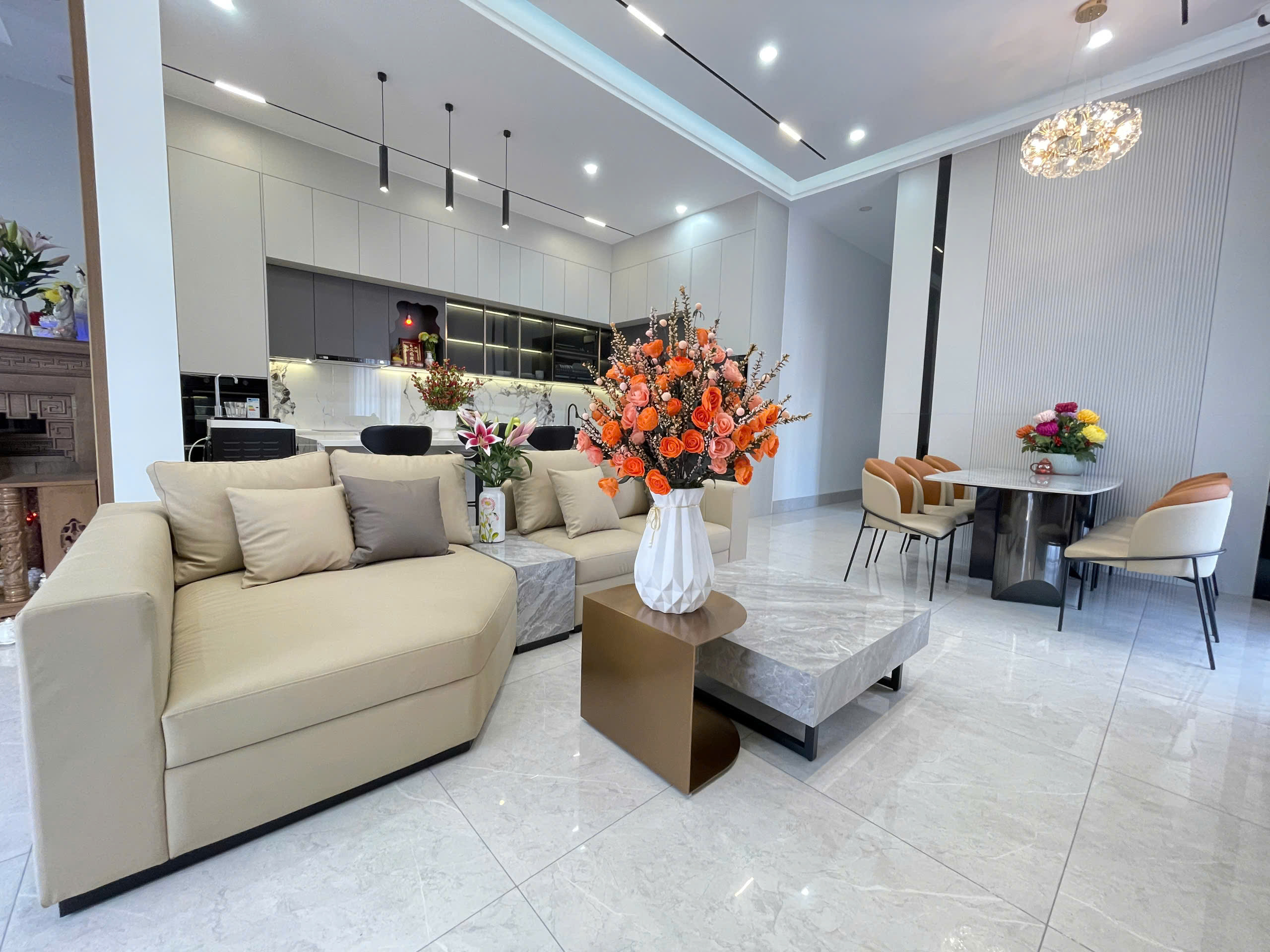 Nghệ thuật chọn gạch lát nền phòng khách nâng tầm không gian sống