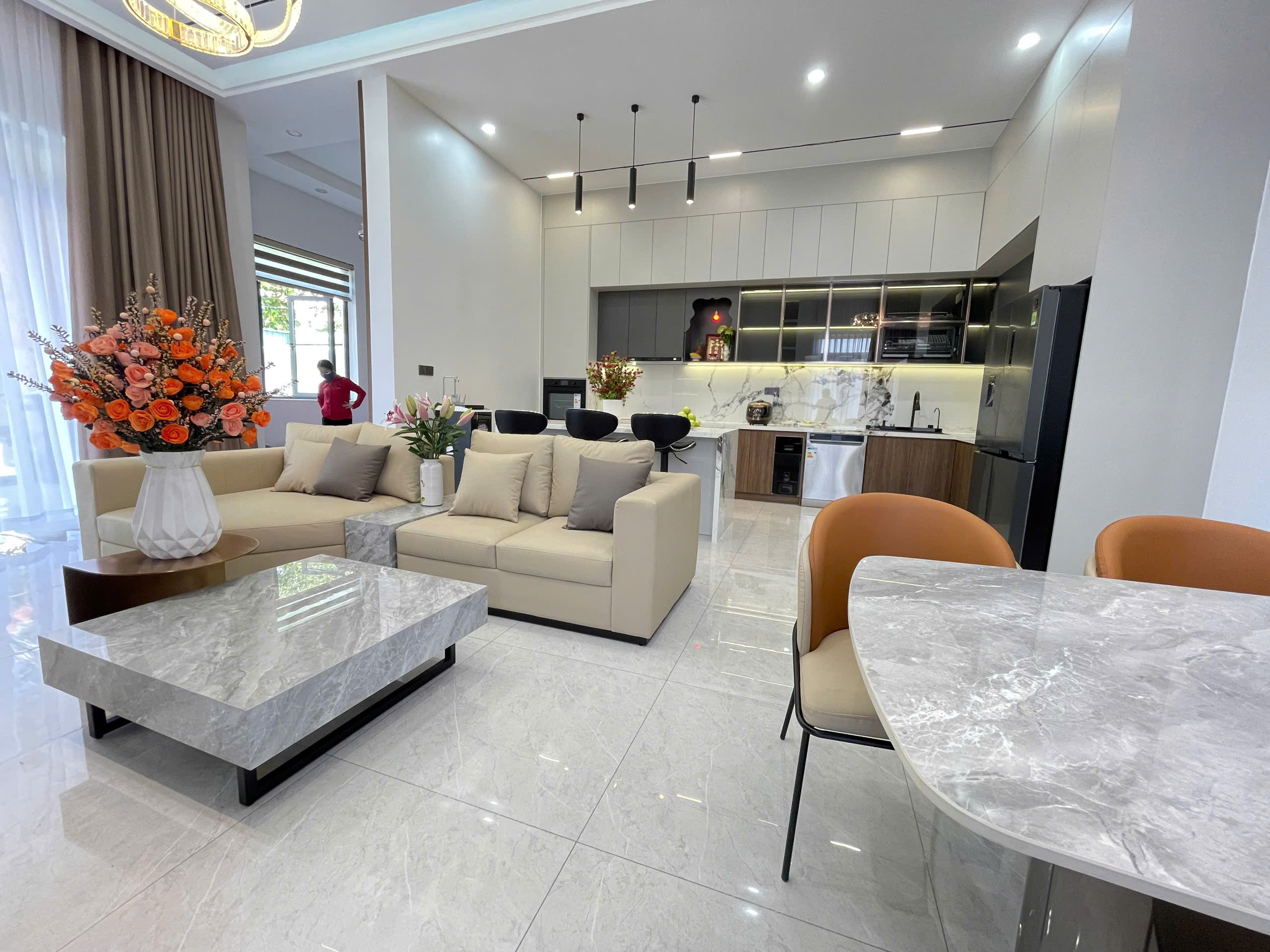 Gạch cao cấp chống bám bẩn