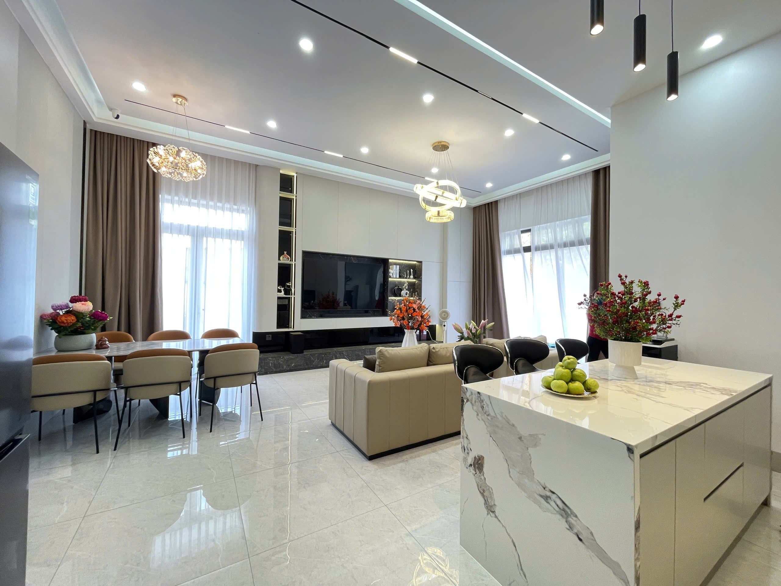 Gạch cao cấp chống bám bẩn