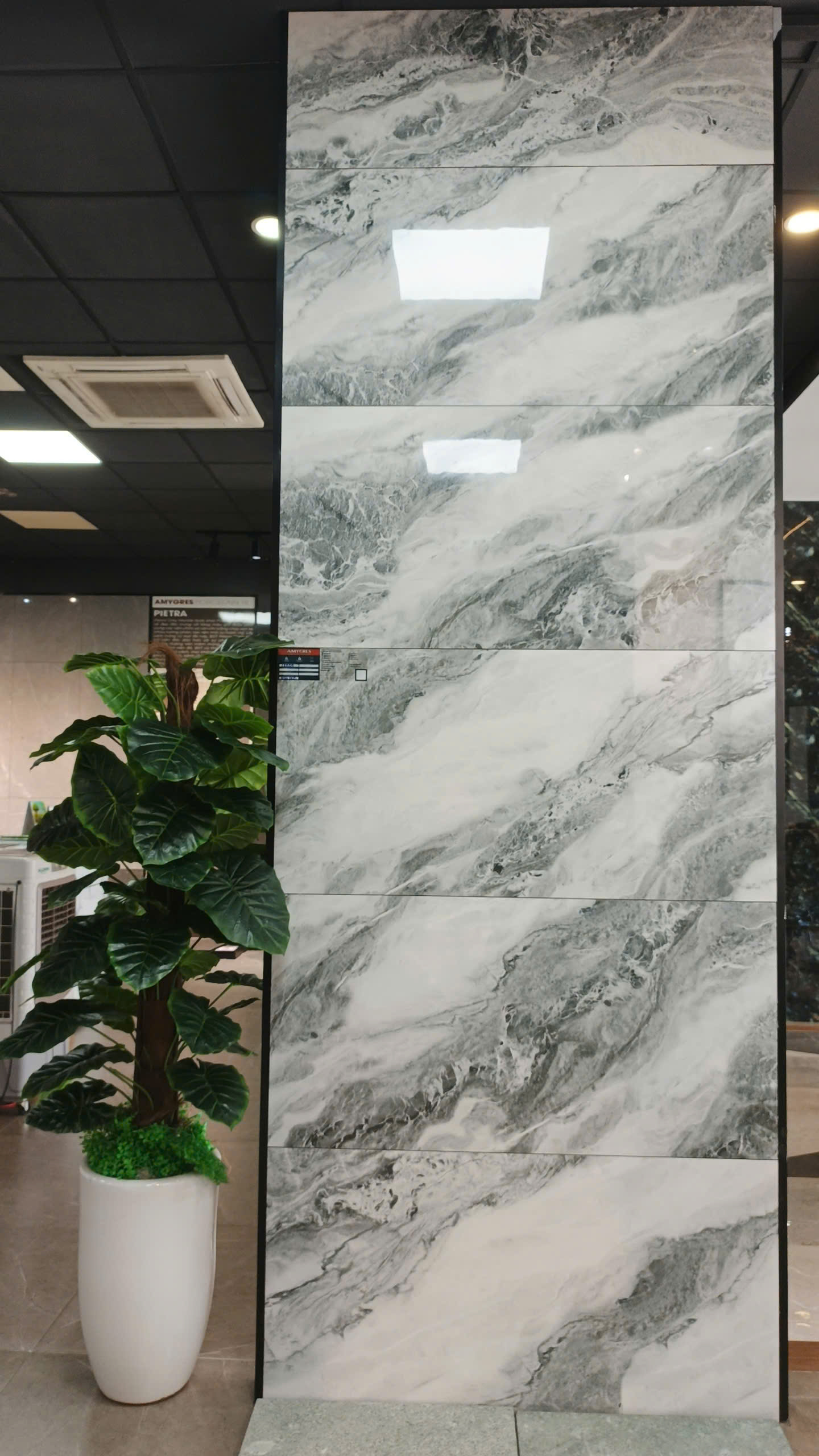 Gạch ốp lát cao cấp Bình Dương