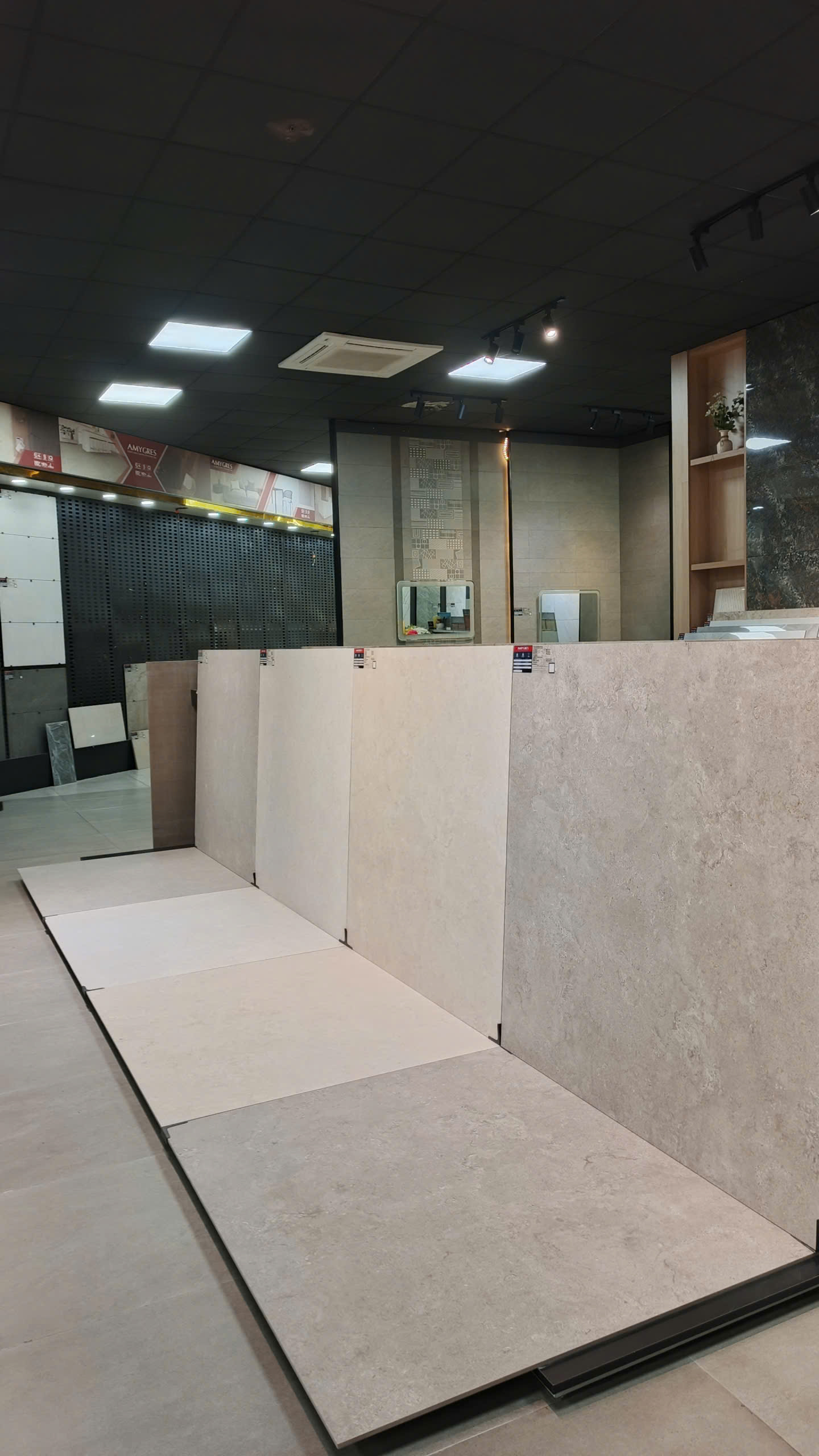 Gạch ốp lát cao cấp Bình Dương