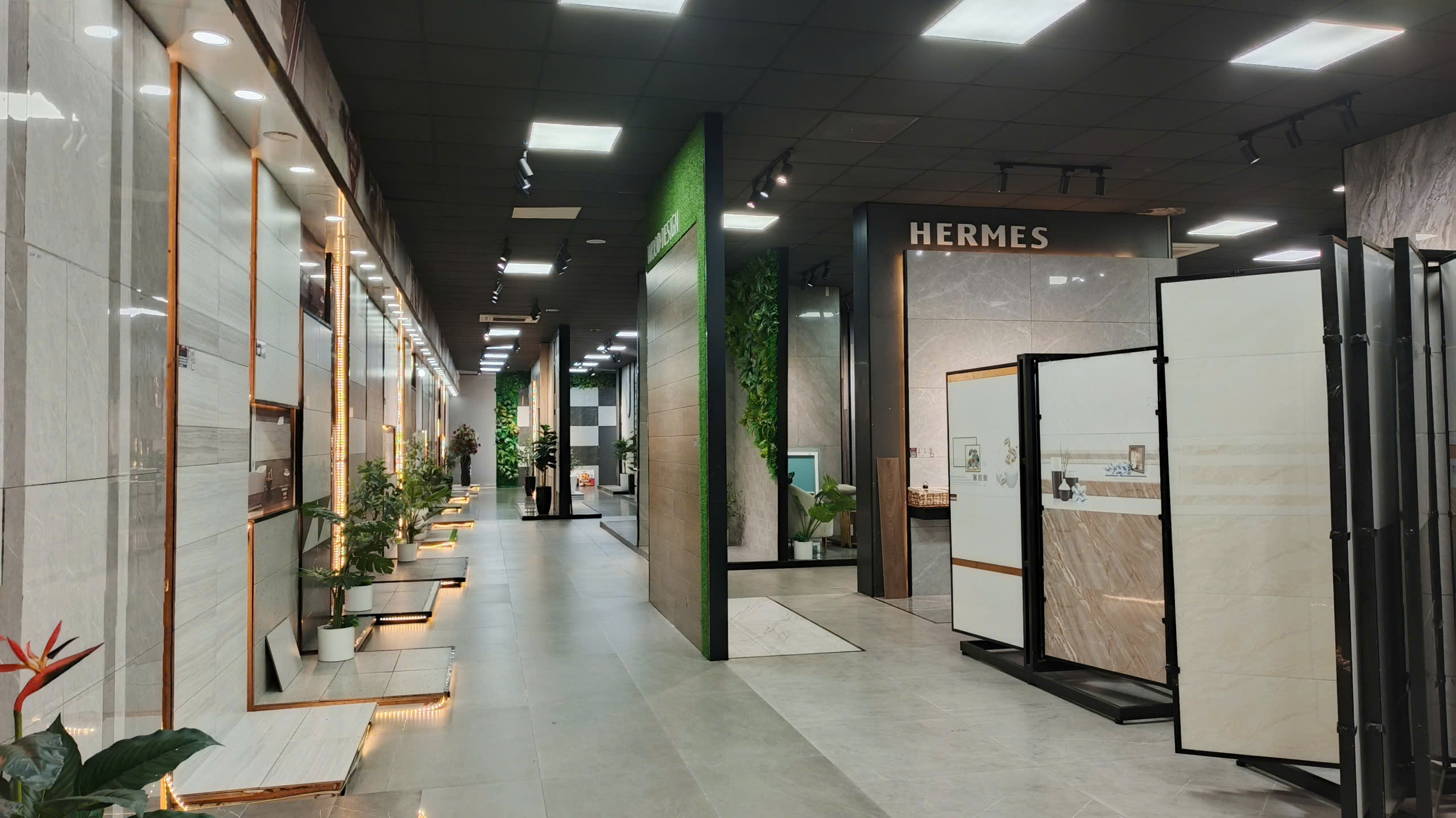 Showroom Gạch Bình Dương