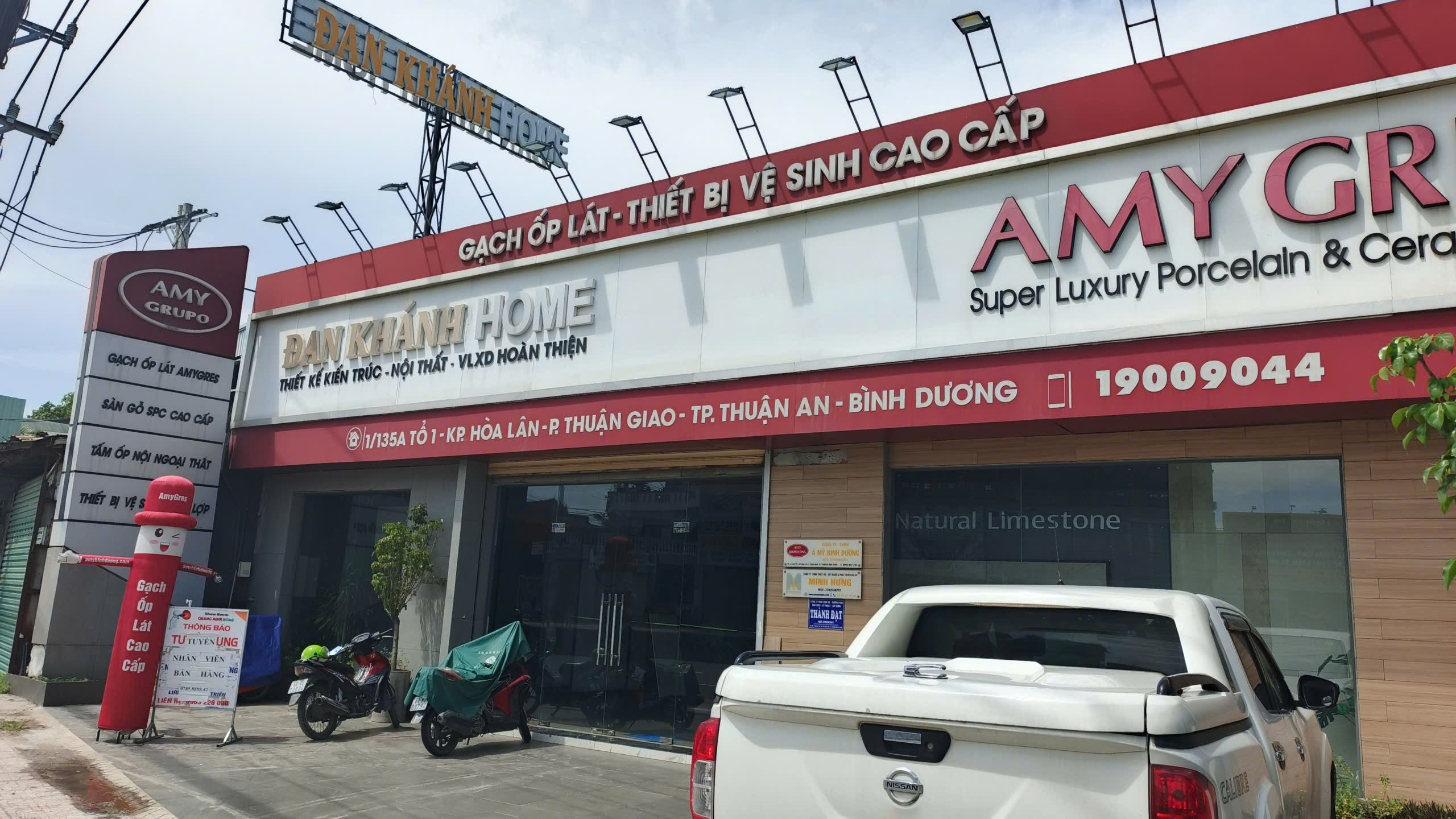 Showroom Gạch Cao Cấp Bình Dương